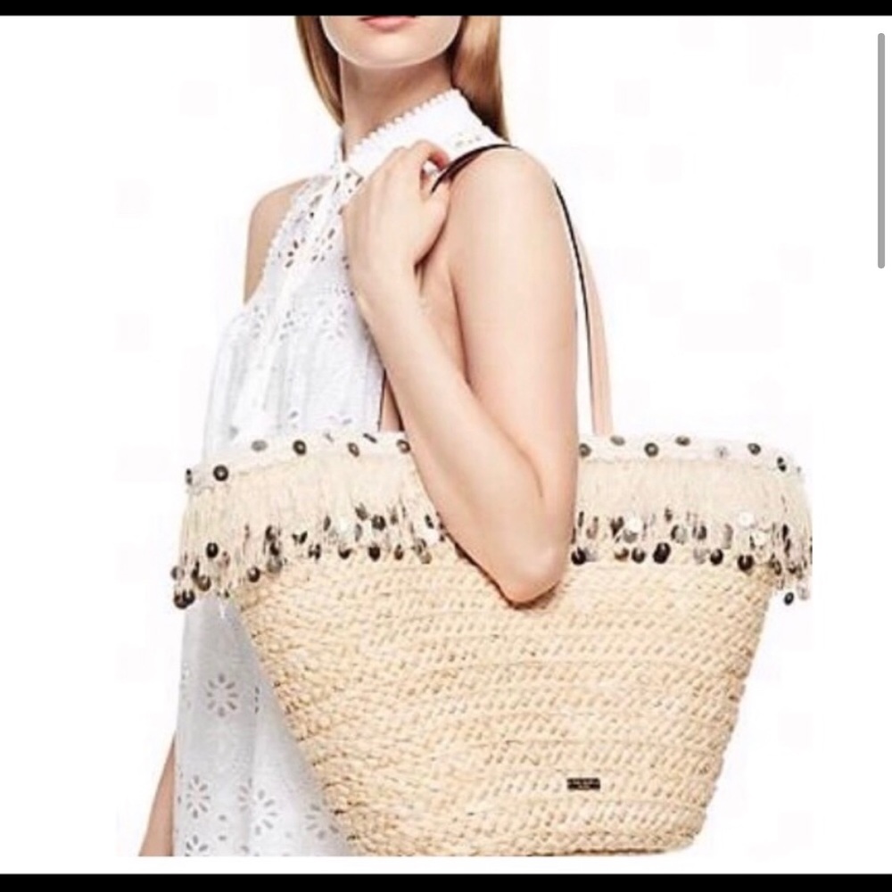 Kate spade straw tote in like new condition.